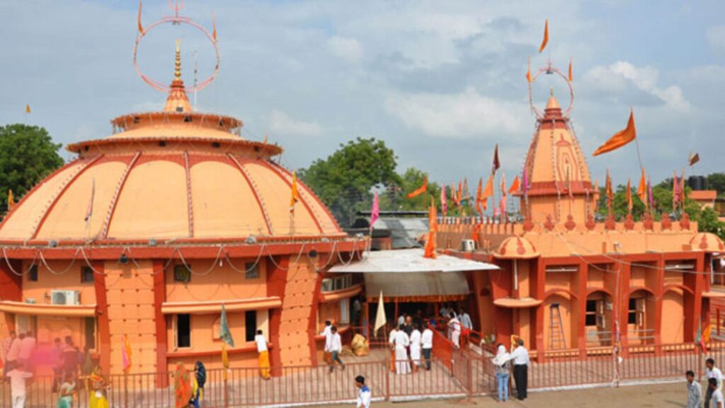 Spiritual Temples for Relaxation in Hanumantia Tapu