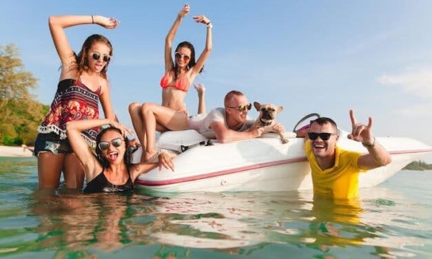 All the Fun Water Activities Waiting for You in Kona