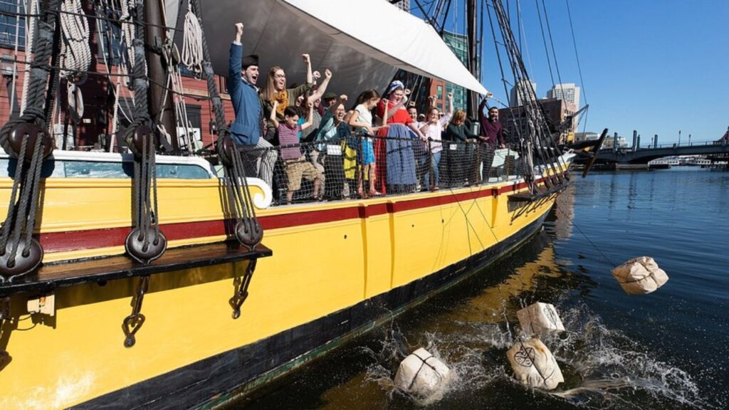 5 Unmissable Things to Do in Boston for First-Time Visitors 3 BOSTON 6