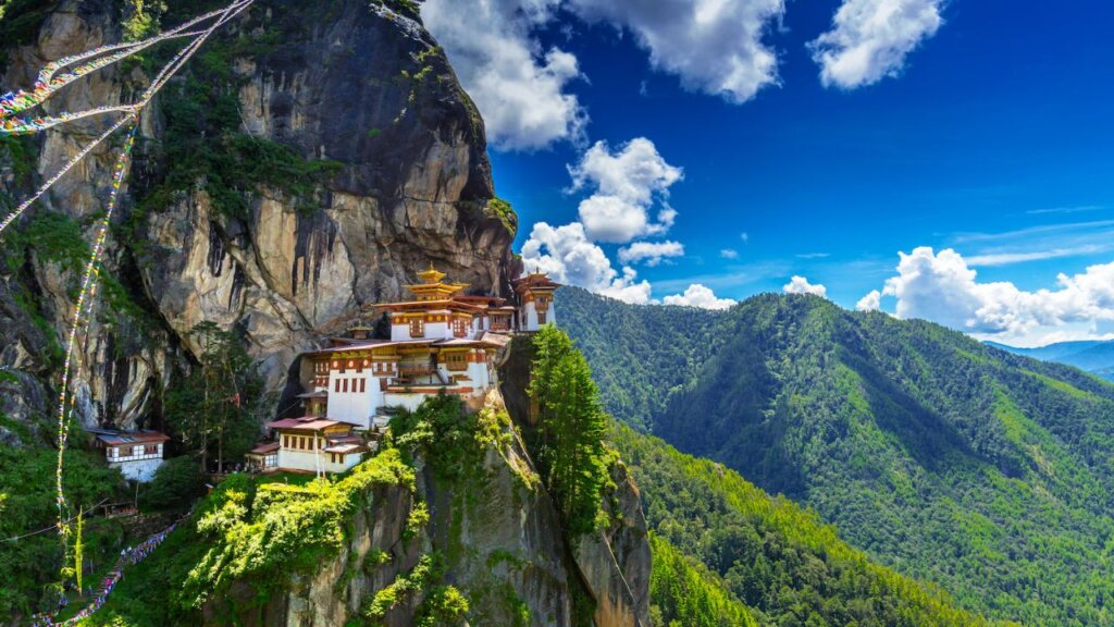 5 Best International Destinations to Travel with Friends 3 Untitled design 72