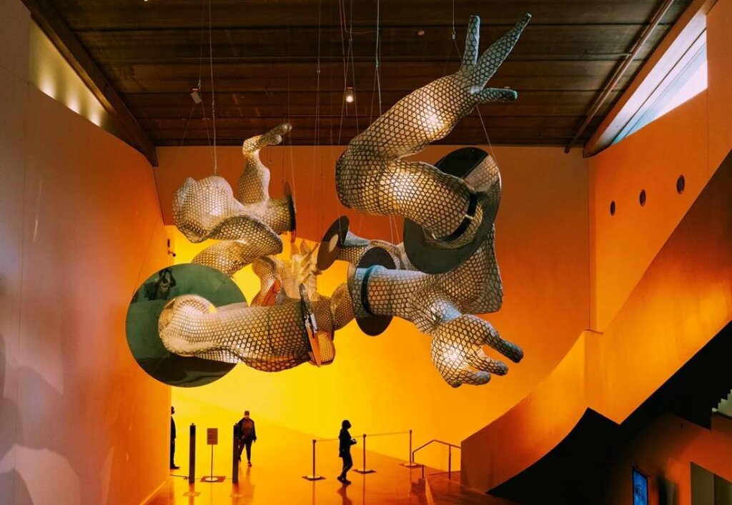 The Institute of Contemporary Art: A Center for Modern and Experimental Art 4 Performance and Installation art